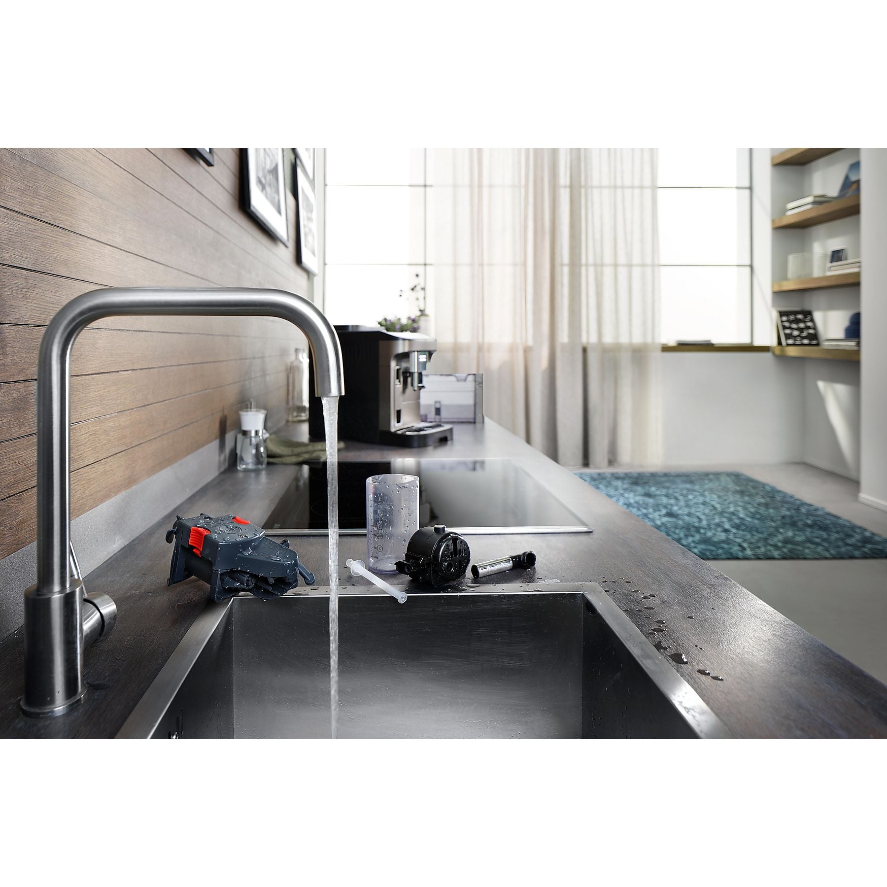 DELONGHI Magnifica Evo ECAM290.61.B - 4 Kaffeespezialitäten, 5 Direktwahltasten, cremiger Milchschaum, einfache Bedienung, Kaffeevollautomat Schwarz DELONGHI