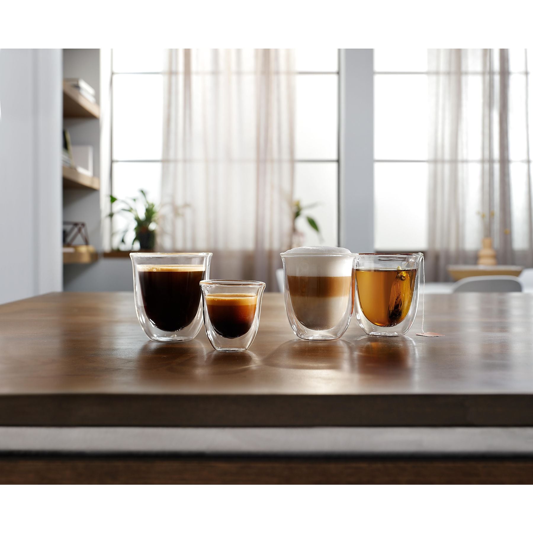DELONGHI Magnifica Evo ECAM290.61.B - 4 Kaffeespezialitäten, 5 Direktwahltasten, cremiger Milchschaum, einfache Bedienung, Kaffeevollautomat Schwarz DELONGHI